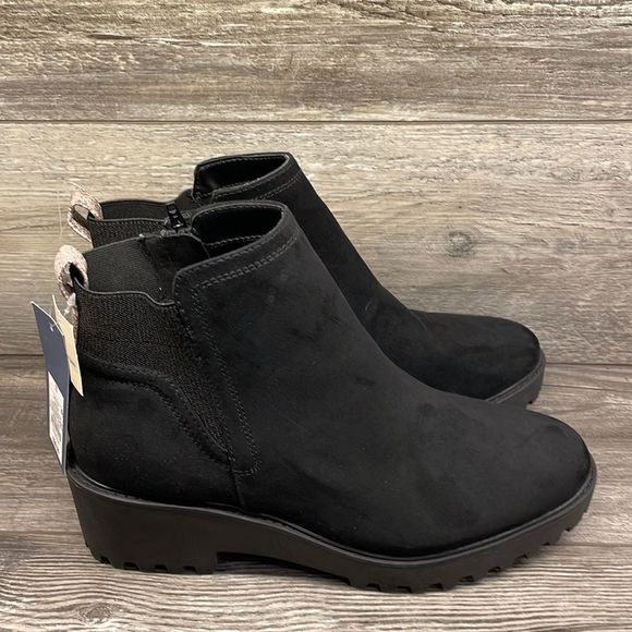 Women's Taci Pull-On Ankle Boots - Universal Thread - Picture 8 of 10